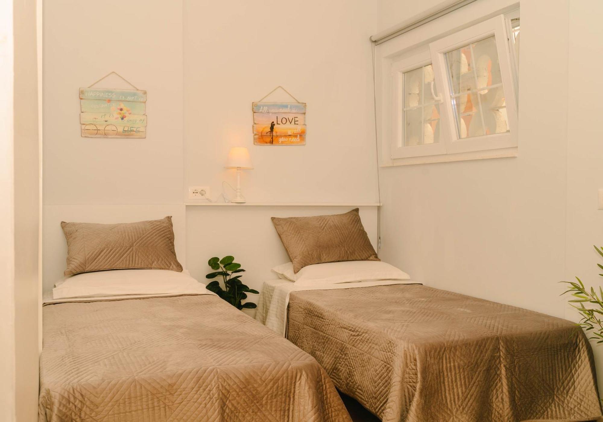 Studio Flat In Heart Of טיראנה מראה חיצוני תמונה